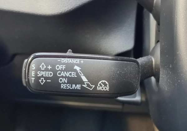 Skoda Kamiq cena 103900 przebieg: 51753, rok produkcji 2021 z Poniatowa małe 562